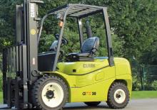 Carrelli elevatori frontali diesel Clark GTS 20 D