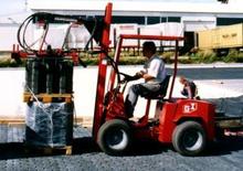 Veicoli comunali multiuso diesel Grünig Uni Truck 4 W 1005