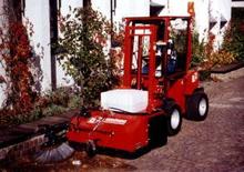 Veicoli comunali multiuso diesel Grünig Uni Truck 4 W 905