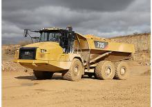 Dumperini articolati Caterpillar 735