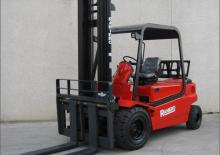 Carrelli elevatori frontali elettrici Raniero RH 45/80 AC