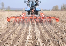 Coltivatori con vomeri ad alette Kuhn Striger 600R 
