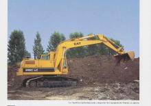 Escavatori cingolati Caterpillar 215LC