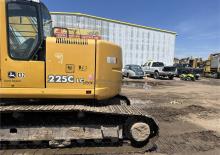 Escavatori cingolati John Deere Construction 225C
