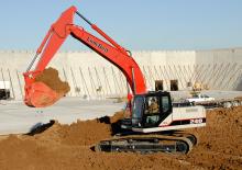 Escavatori cingolati Link-Belt 240 X2 Long Front