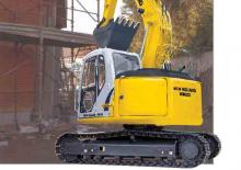 Escavatori cingolati New Holland E 135 B SR