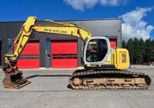 Escavatori cingolati New Holland E200SR