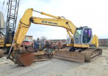 Escavatori cingolati New Holland E235SR