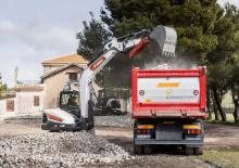 Escavatori cingolati Bobcat E88