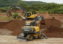 Escavatori cingolati Volvo EC210B