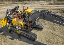 Escavatori cingolati Volvo EC230F N 