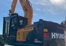 Escavatori cingolati Hyundai HX220HW