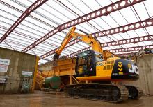 Escavatori cingolati JCB JS190 LC