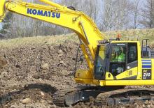 Escavatori cingolati Komatsu PC210-11E0
