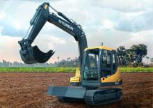 Escavatori cingolati Hyundai R85A SMART