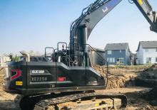 Escavatori cingolati XCMG XE225U