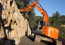 Escavatori cingolati Hitachi ZX 225 USLC-3