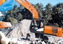 Escavatori cingolati Hitachi ZX210K-5G