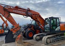 Escavatori cingolati Hitachi ZX240LCN-6