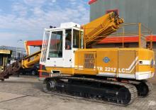 Escavatori con braccio telescopico EWK TR 2212 LC