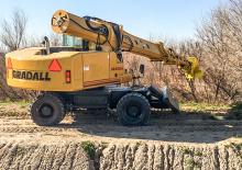 Escavatori con braccio telescopico Gradall XL 3300 V