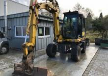 Escavatori gommati Kramer 806