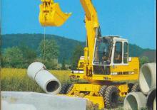 Escavatori gommati Liebherr A 902