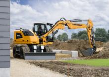 Escavatori gommati Liebherr A 910 Compact Litronic G6.1