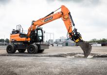 Escavatori gommati Develon DX170W-7 