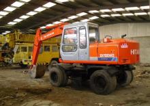Escavatori gommati Hitachi EX100WD