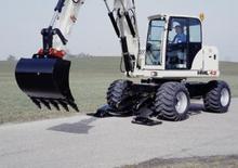 Escavatori gommati Terex-Schaeff HML 42