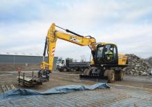Escavatori gommati JCB JS175W