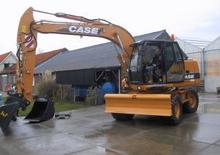 Escavatori gommati Case WX 125