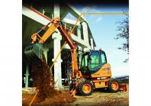 Escavatori gommati Case WX125