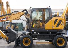 Escavatori gommati XCMG XE155WECR