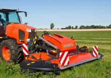 Falciatrici a dischi frontale disco con condizionatore Kubota DMC7032N 