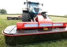 Falciatrici a dischi frontale disco con condizionatore New Holland MegaCutter 510
