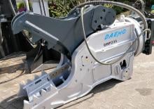 Frantumatori idraulici per calcestruzzo Daemo DRP235
