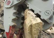 Frantumatori idraulici per calcestruzzo Demarec DSP-30