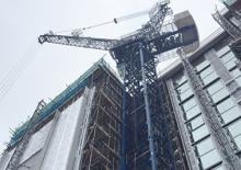 Gru a torre a braccio impennabile Comansa LCL 310