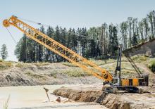Gru cingolate - braccio a traliccio Liebherr HS 8200