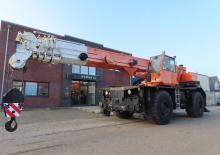 Gru fuoristrada Liebherr LTL 1050