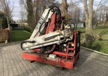Gru per autocarro su slitta Hiab 130 R-F2