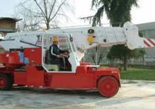 Gru semoventi industriali Valla 900 E