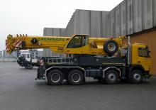 Gru telesc. montata su camion Marchetti MTK 1004
