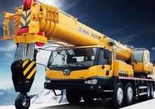 Gru telesc. montata su camion XCMG XCT70E