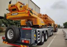 Gru telesc. montata su camion XCMG XCT70S