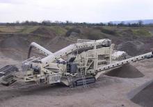 Impianti di riciclaggio calcinacci Metso Lokotrack LT 400 HPF