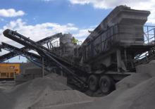 Impianti di riciclaggio calcinacci Sandvik UH 320