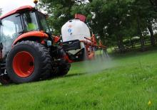 Irroratrice con barra montabile Kuhn Actis 300